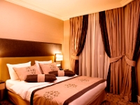 Darkhill room2